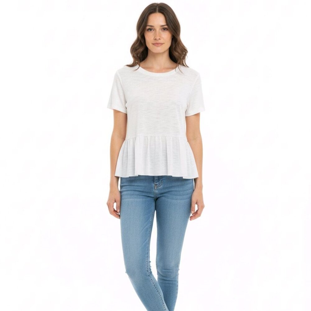 🤍 Chic & Feminine Lauren Conrad White Peplum Top – A Must-Have! 🤍